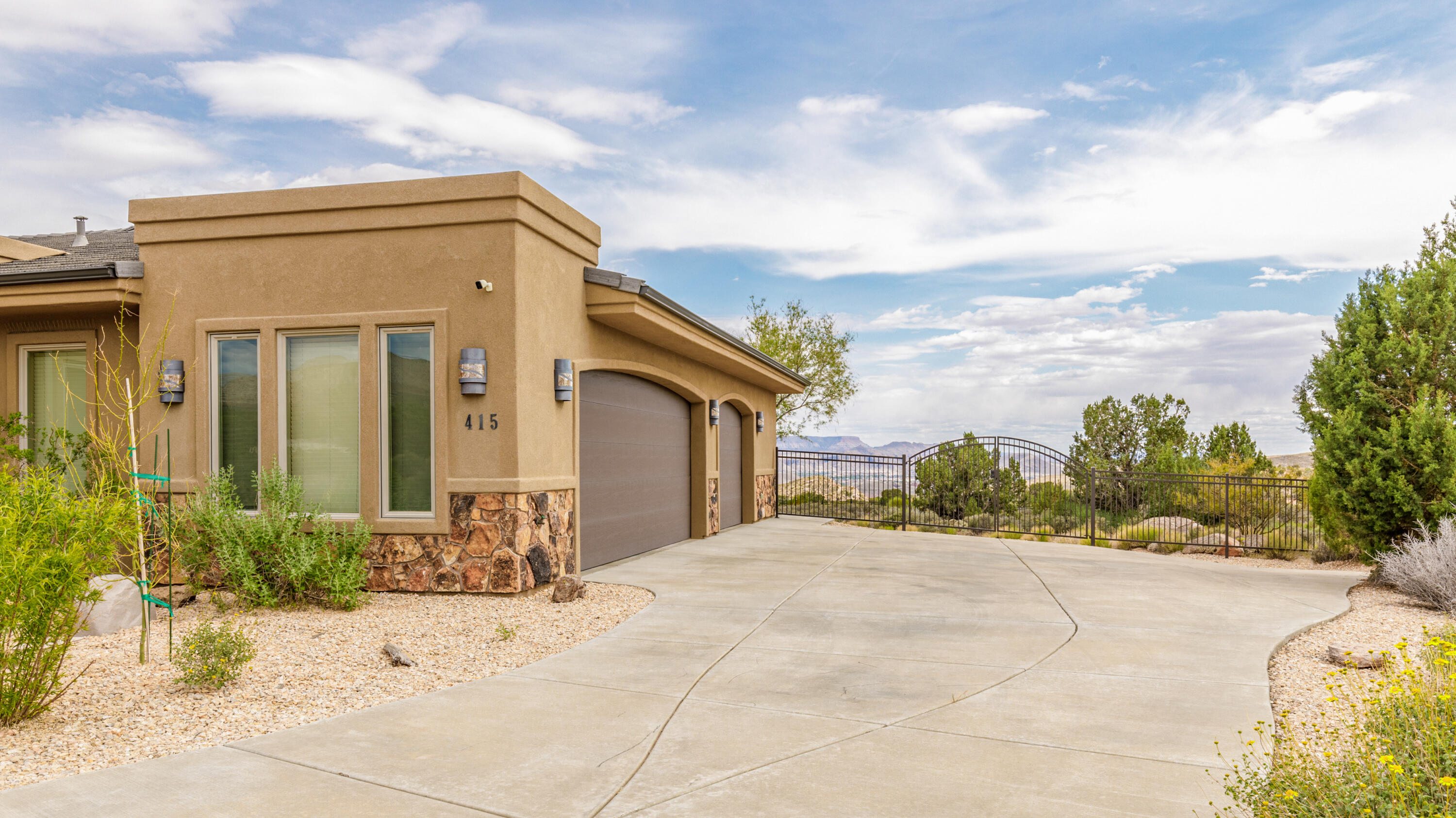 RICHARD PARRY MINOR LOT - Residential