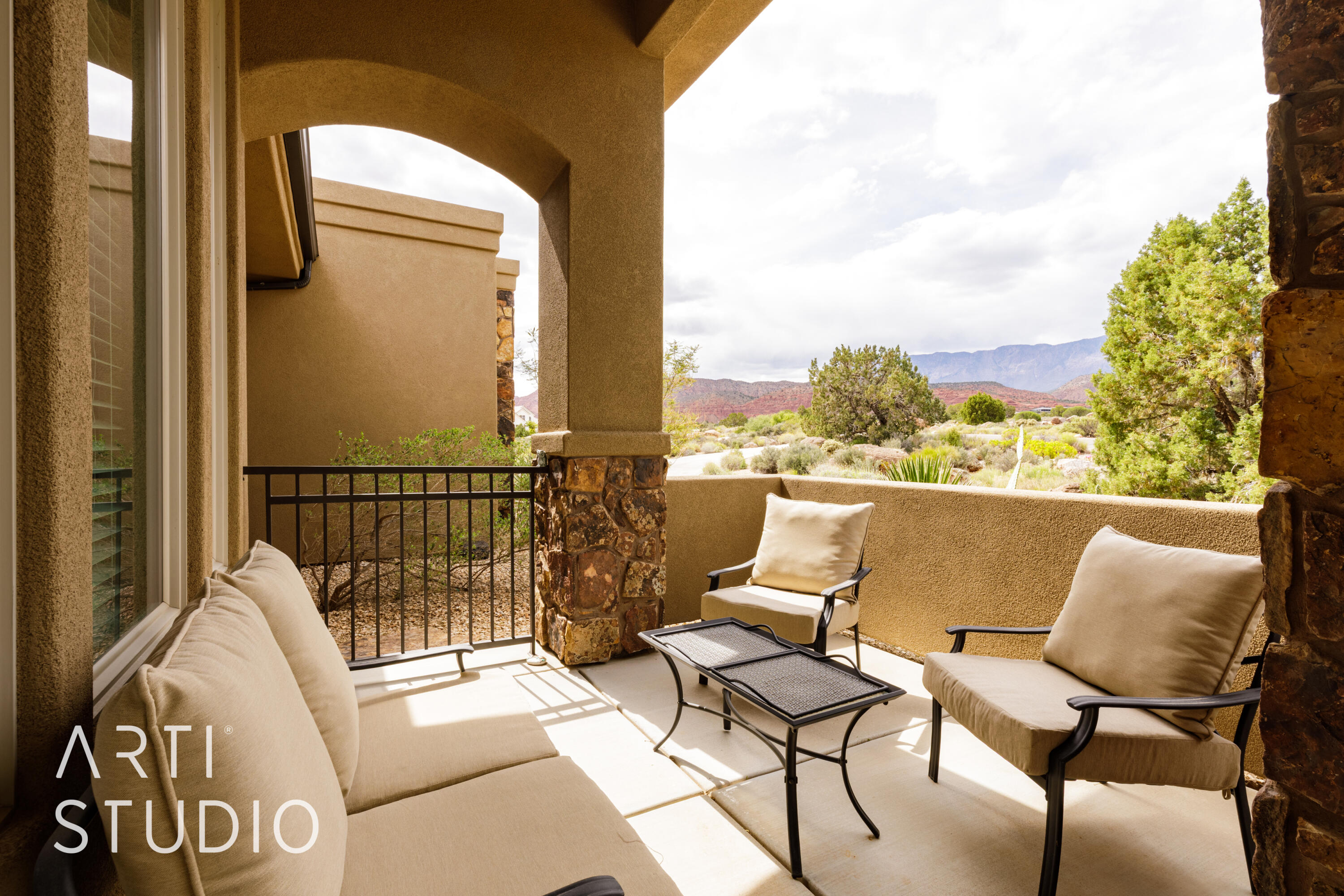 RICHARD PARRY MINOR LOT - Residential