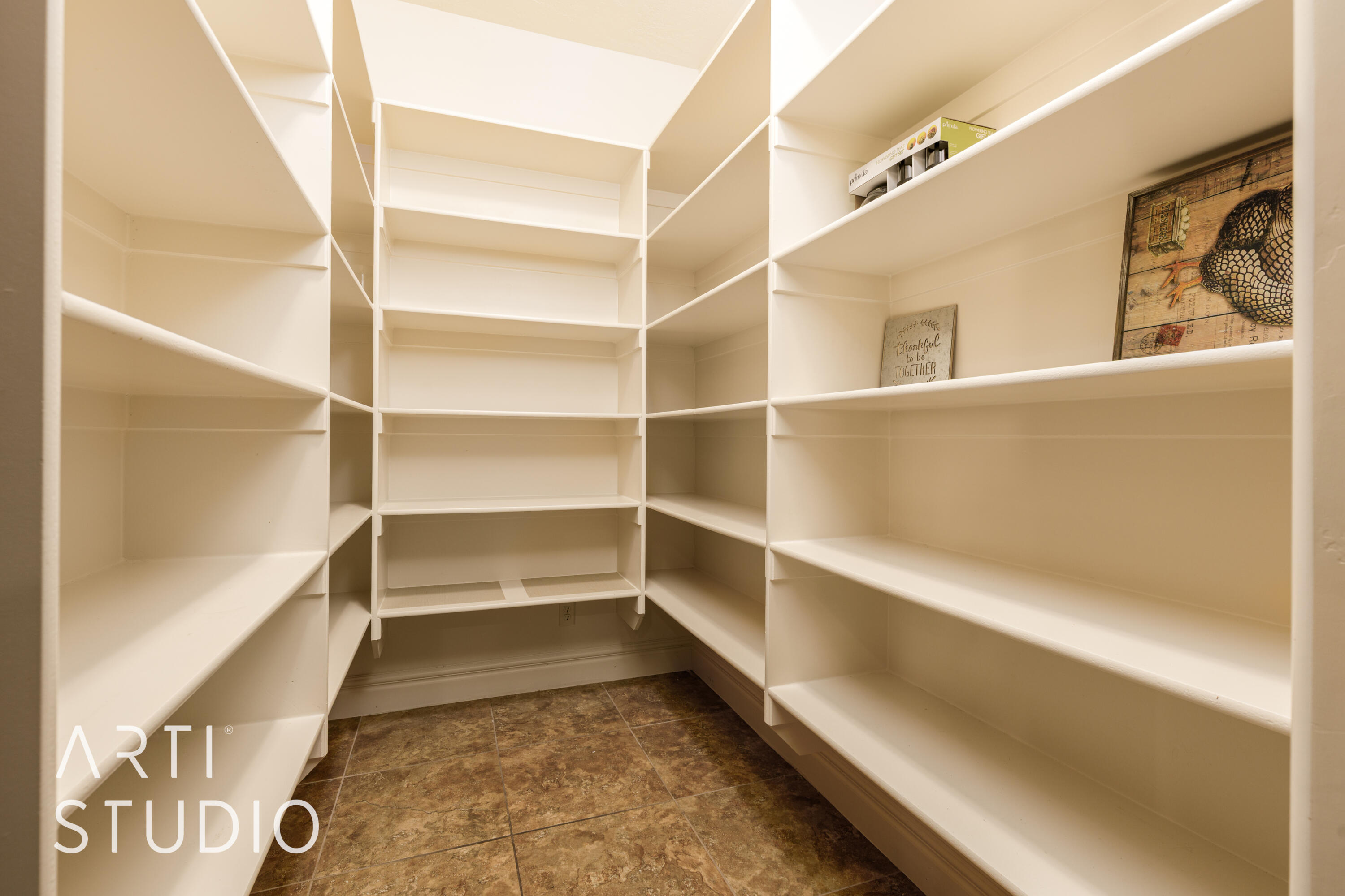 RICHARD PARRY MINOR LOT - Residential