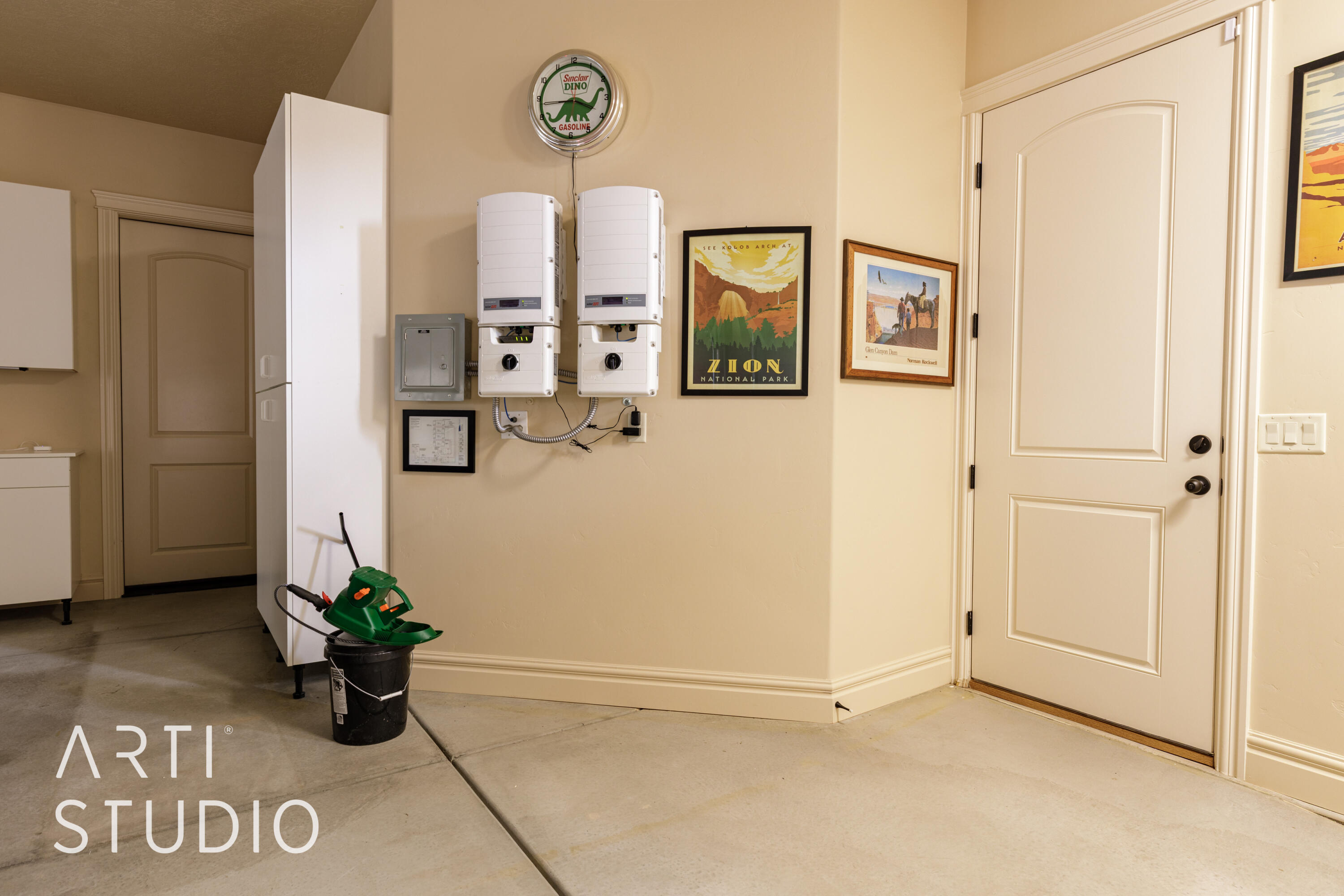 RICHARD PARRY MINOR LOT - Residential