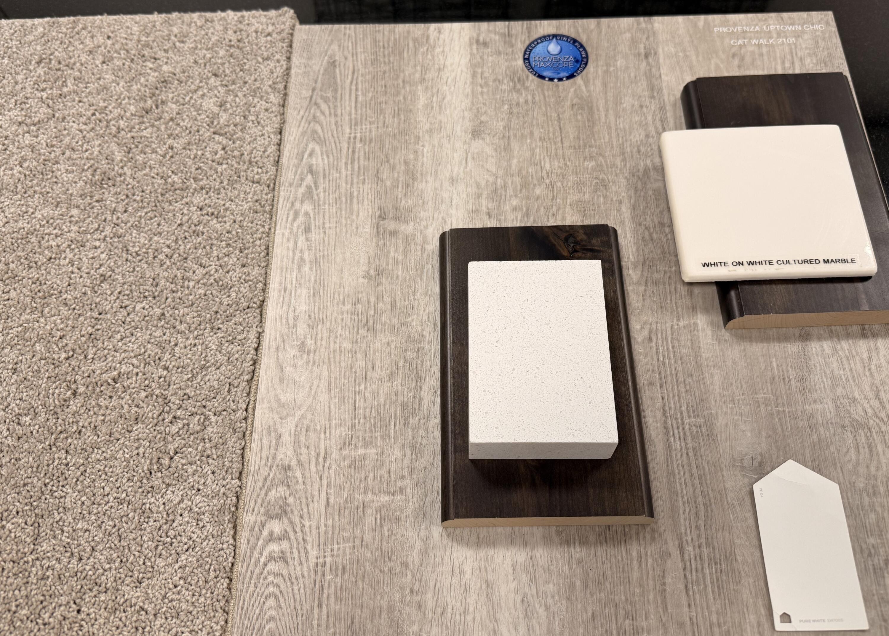 WHITE TRAILS - Residential