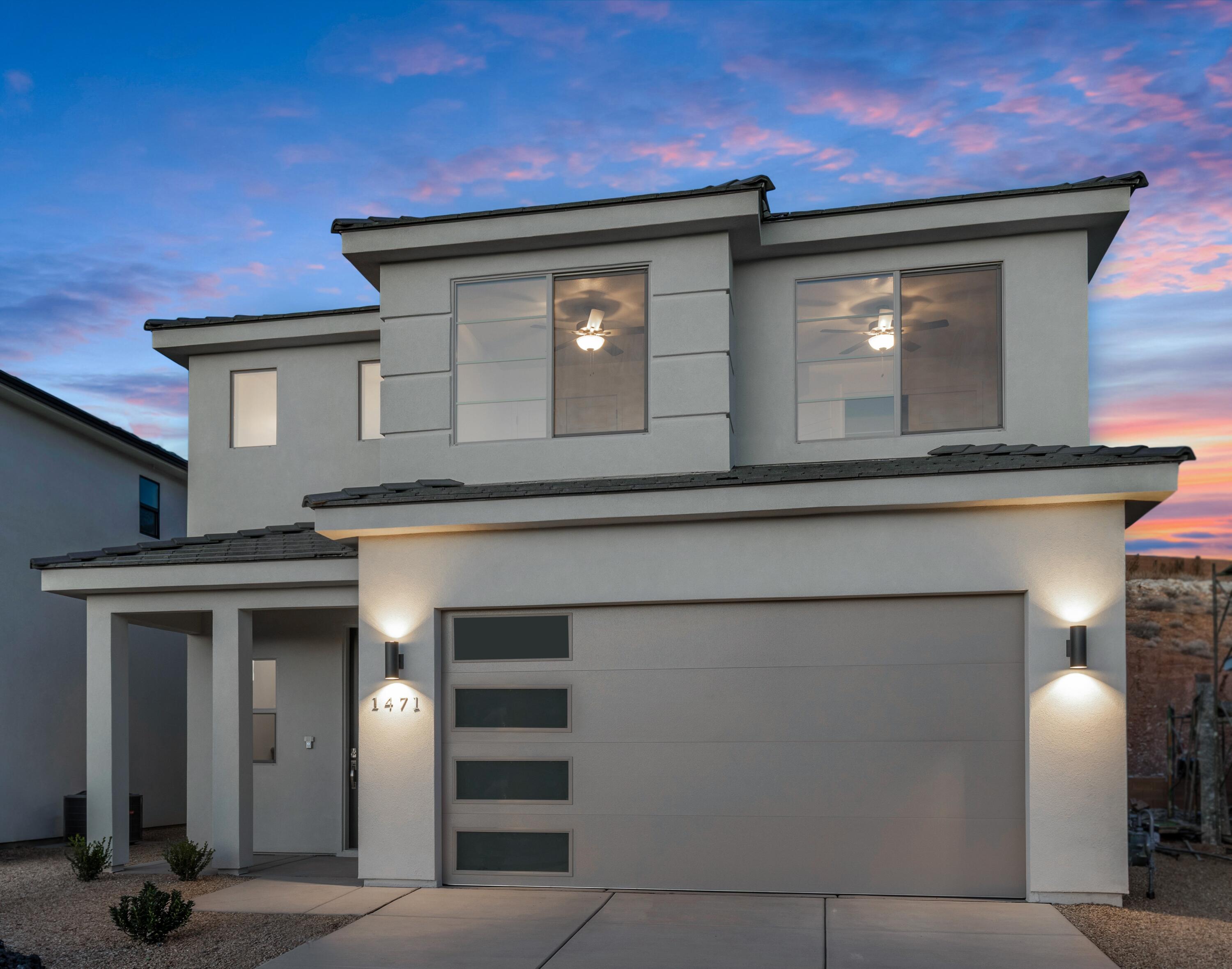 WHITE TRAILS - Residential