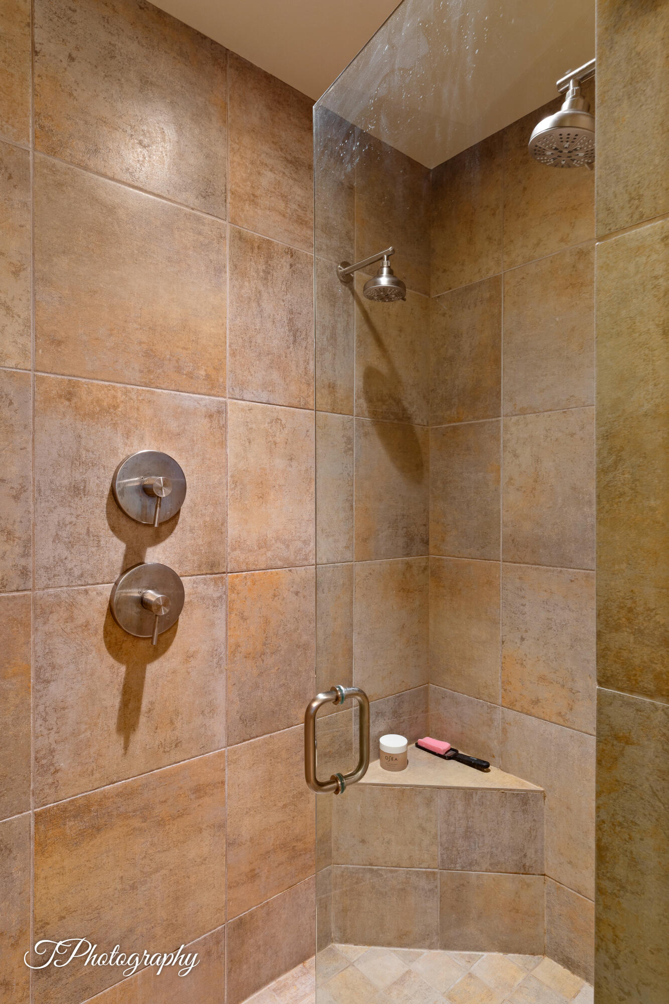 TAVIAWK - Residential