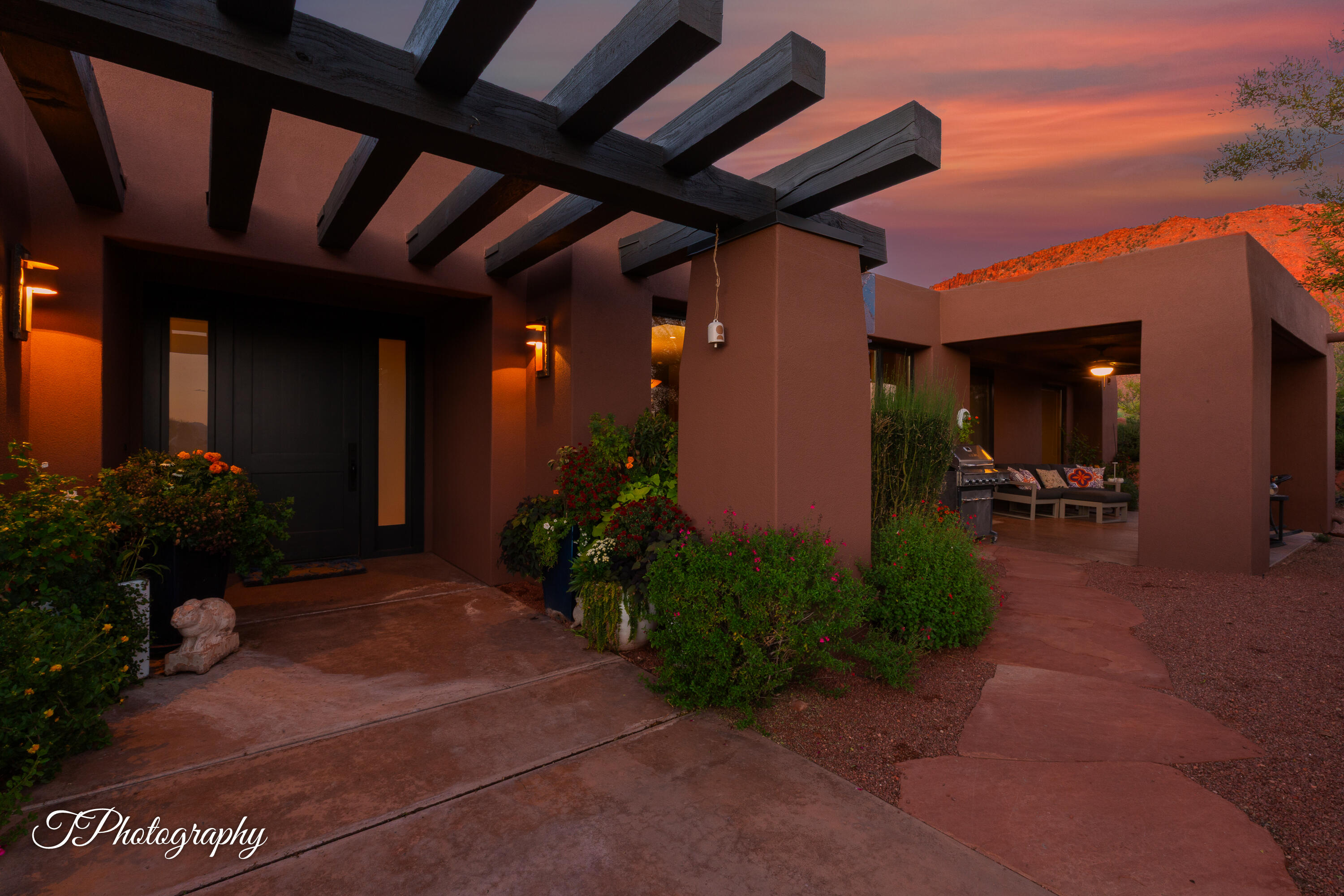 TAVIAWK - Residential