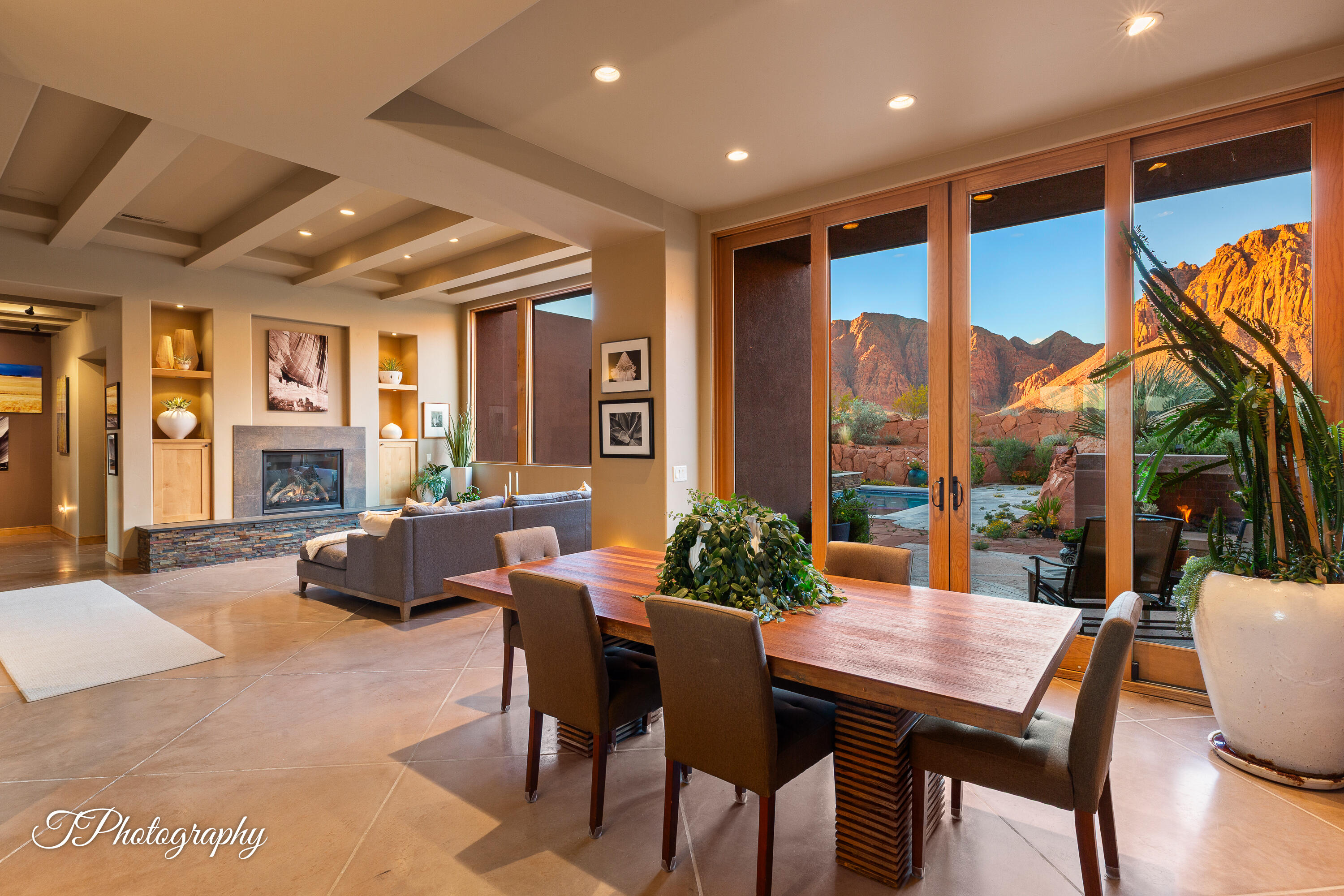 TAVIAWK - Residential