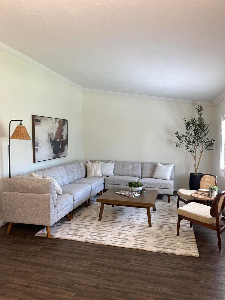 Seller will pay one full year HOA dues!! ;) Seller is also willing to carry $100K for 3-5 years!
Beautiful Fully remodeled townhome, conveniently located downtown. New tub/showers, granite countertops, LVP flooring, wooden shutters, window coverings on sliding doors and downstairs windows. Plenty of Storage. 
Move in ready, or great rental opportunity. Come and see for yourself!