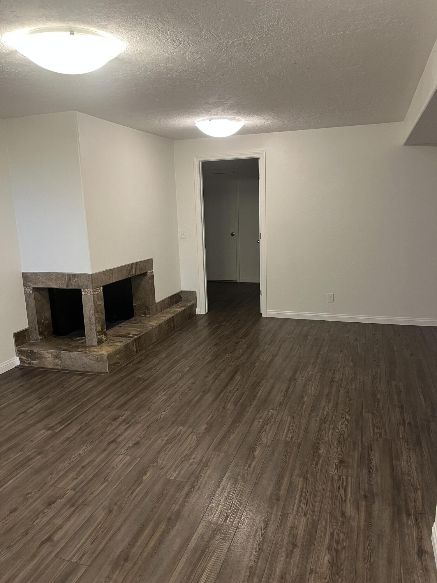 TEMPLE GARDENS CONDOS - Residential