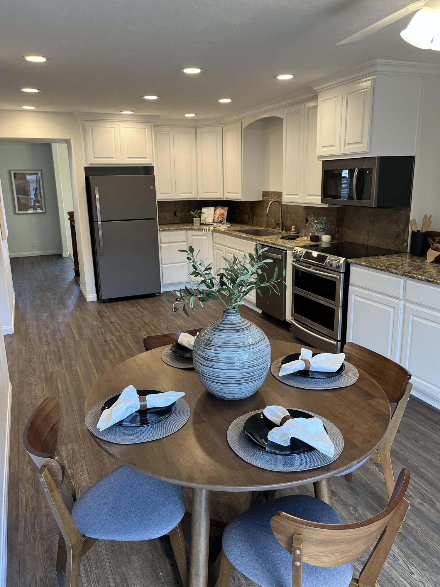 TEMPLE GARDENS CONDOS - Residential