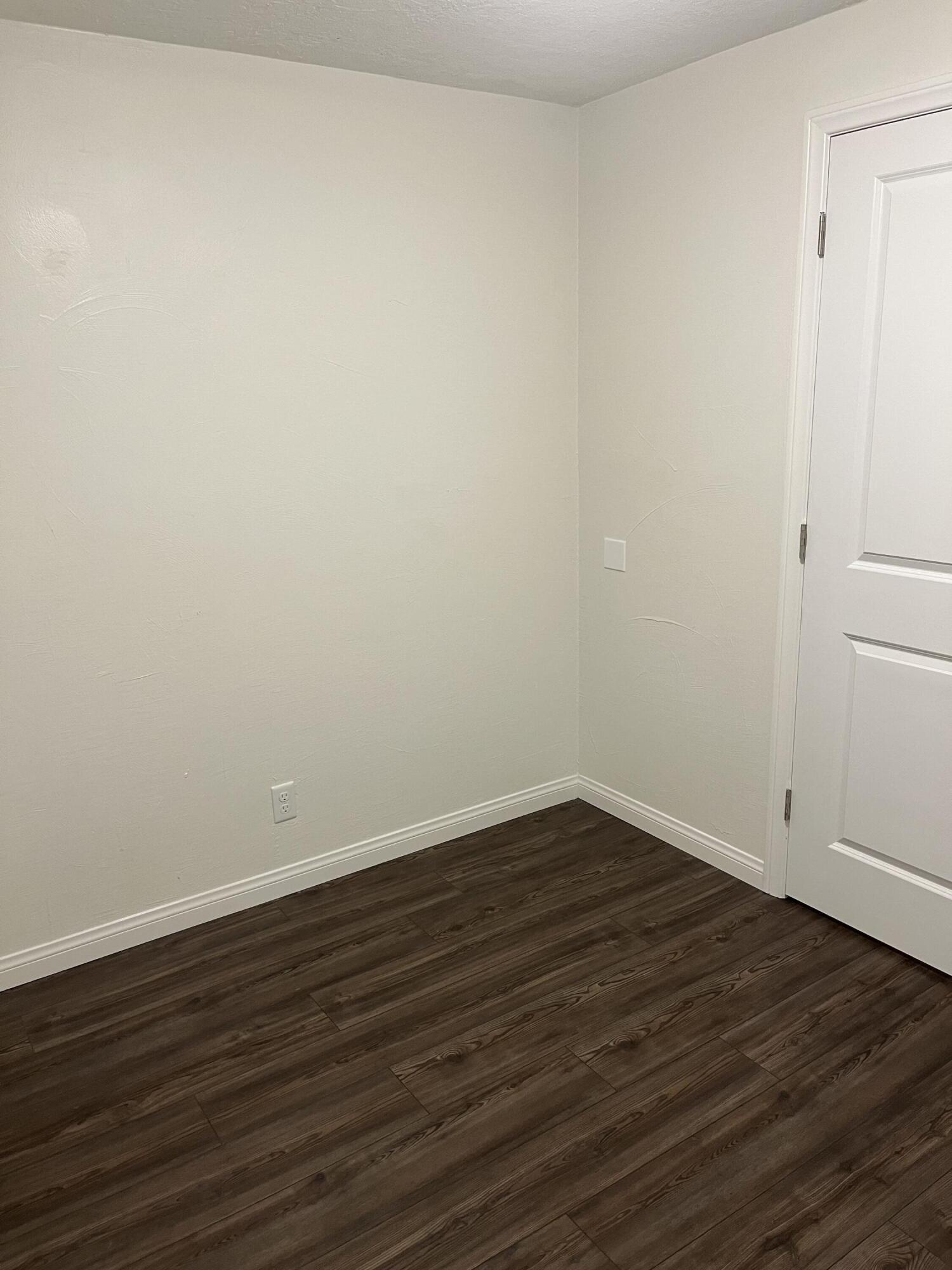 TEMPLE GARDENS CONDOS - Residential