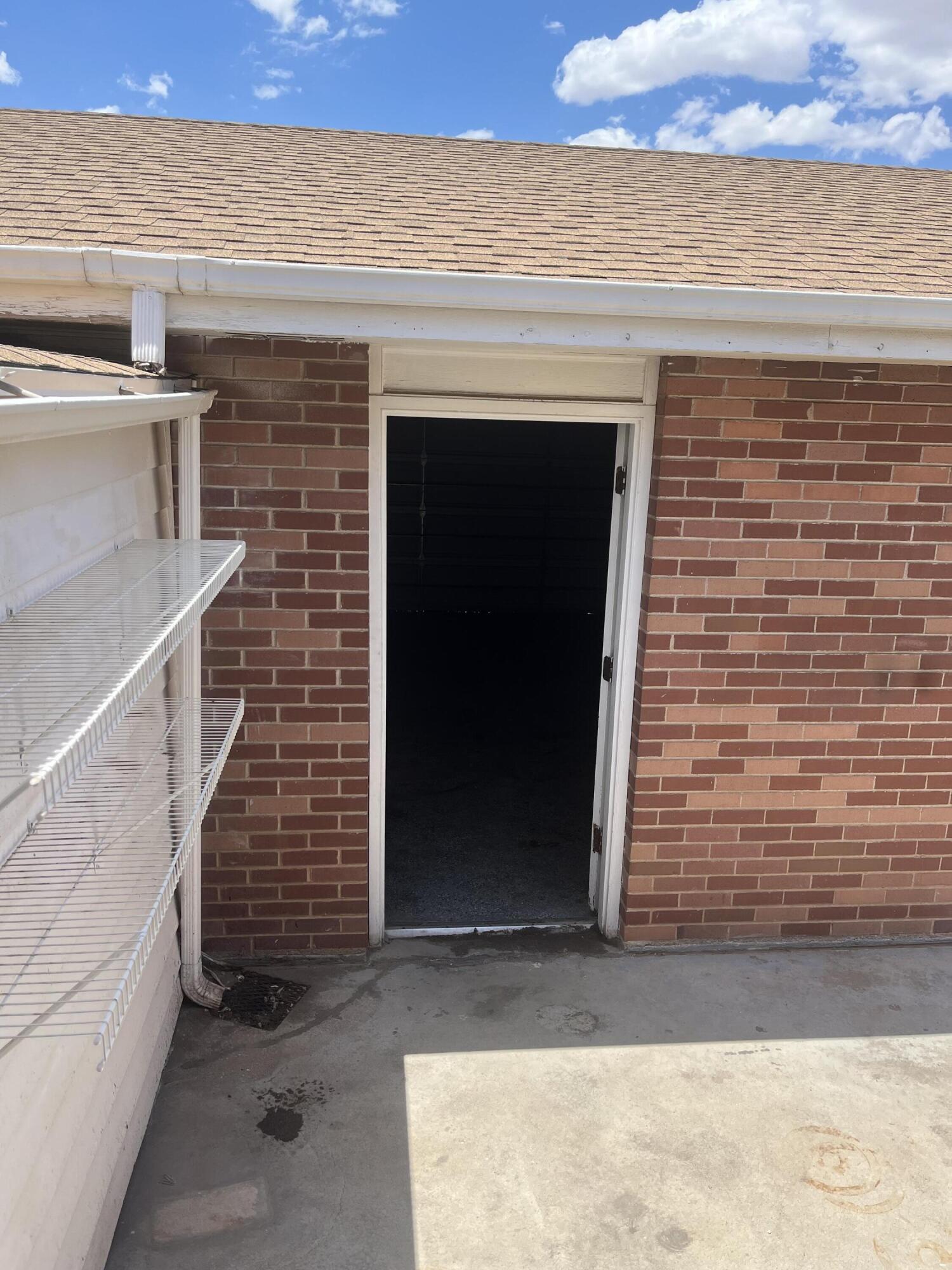 TEMPLE GARDENS CONDOS - Residential