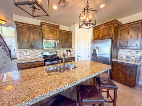 Tiny photo for 1640 W CALEDONIA DUNES CIR, Saint George, UT 84770 (MLS # 26-272478)