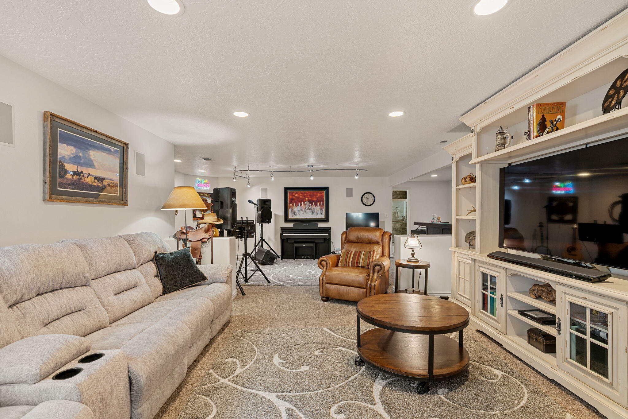 FOREMASTER RIDGE - Residential