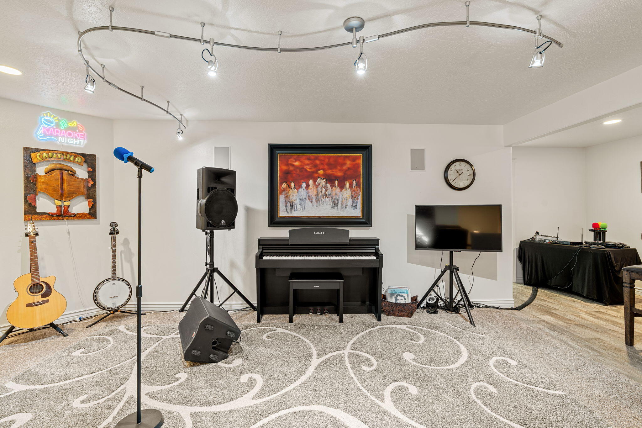 FOREMASTER RIDGE - Residential