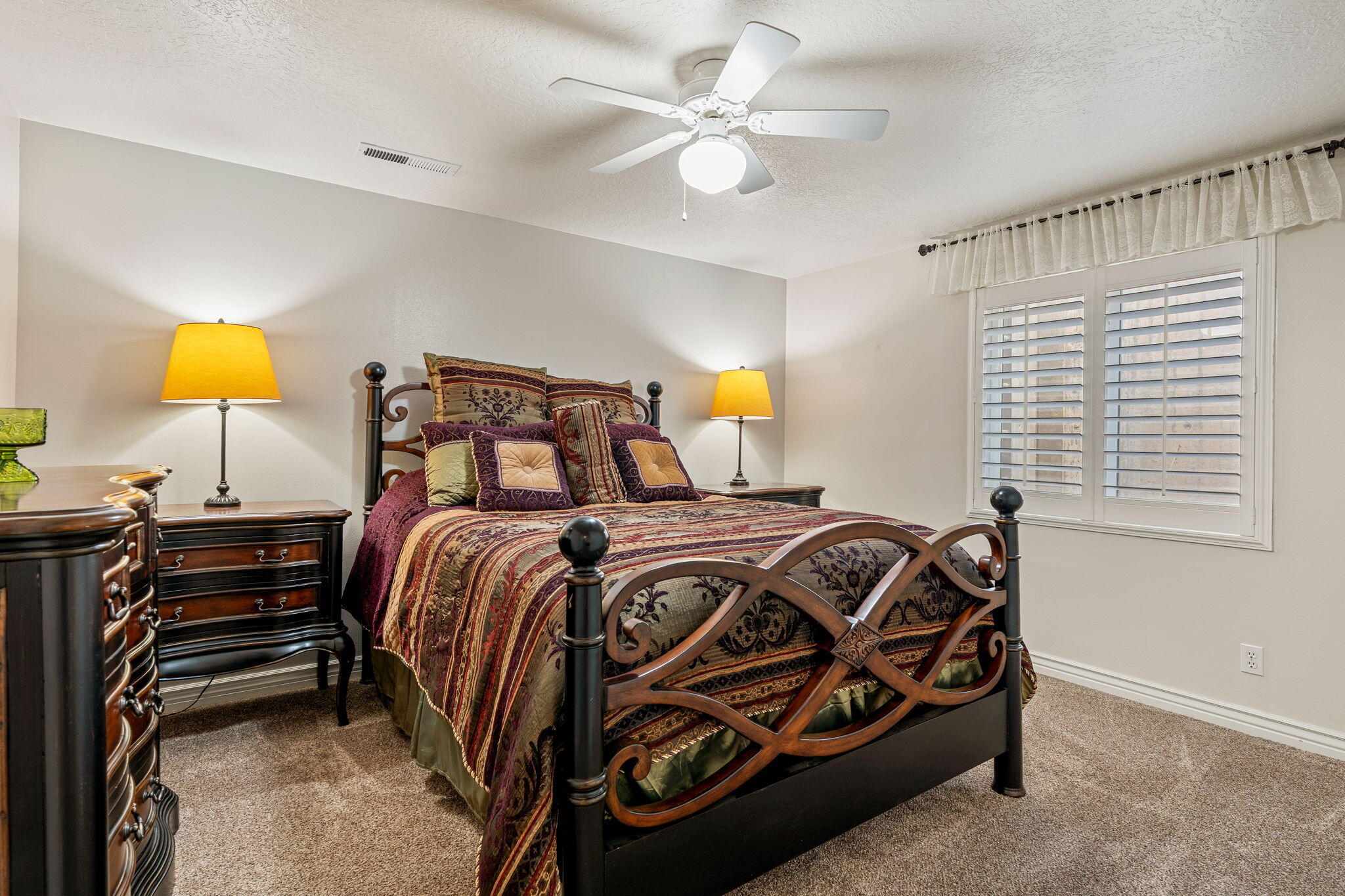 FOREMASTER RIDGE - Residential