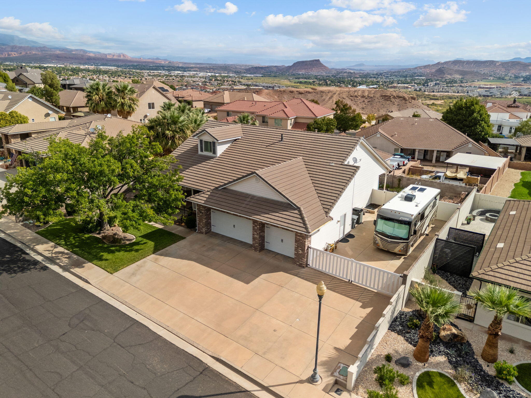 FOREMASTER RIDGE - Residential