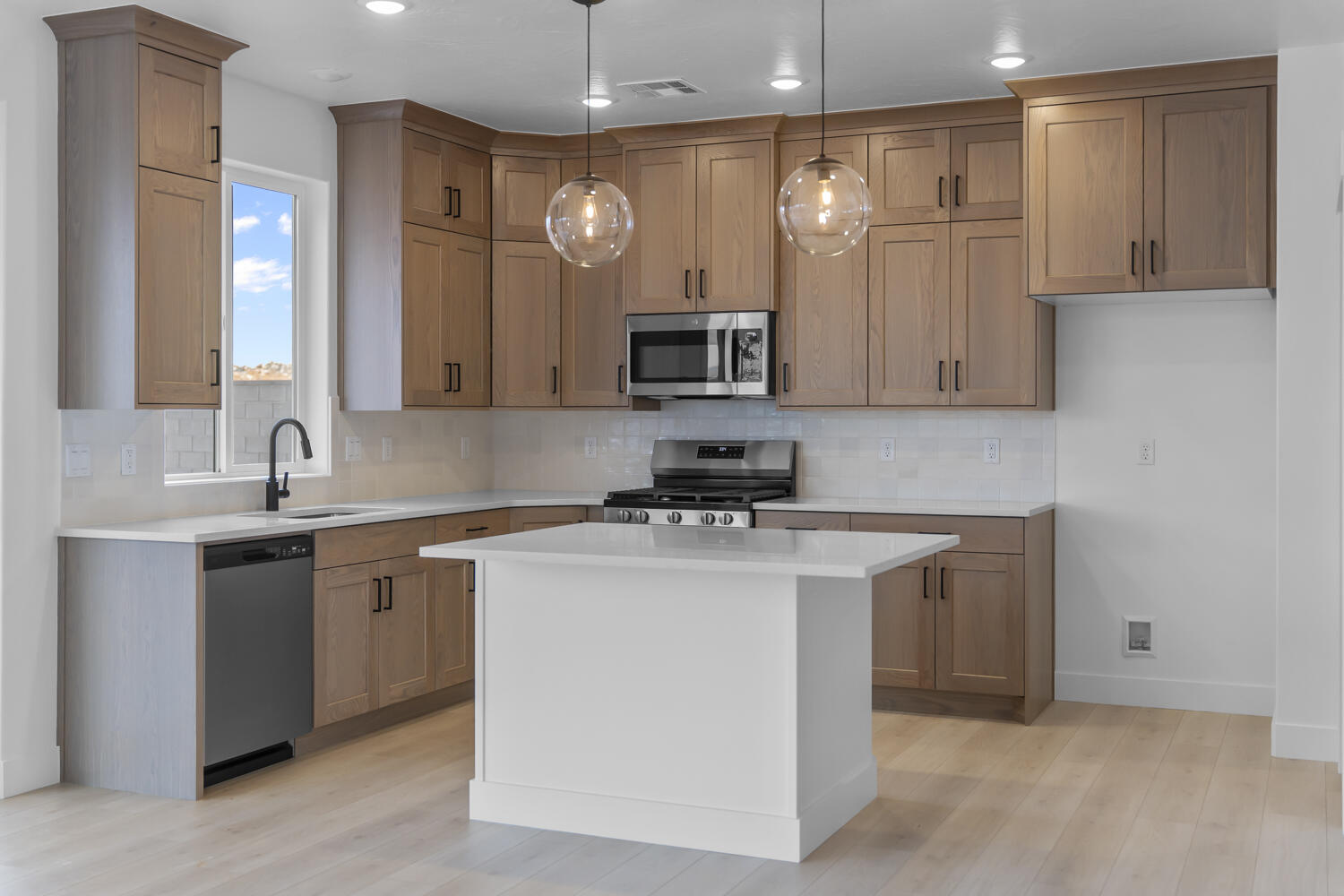 LEGACY AT SAND HOLLOW - Residential