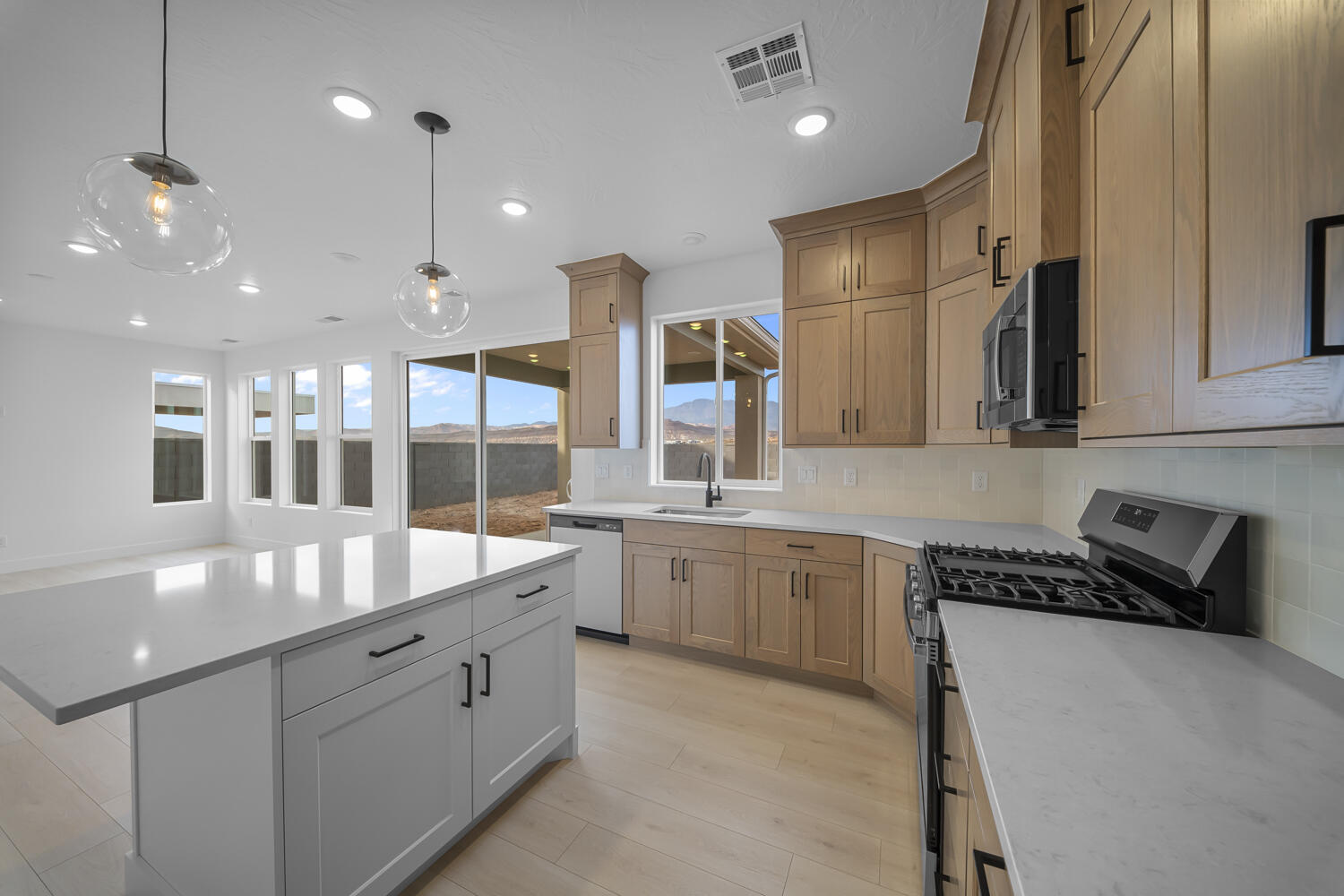 LEGACY AT SAND HOLLOW - Residential