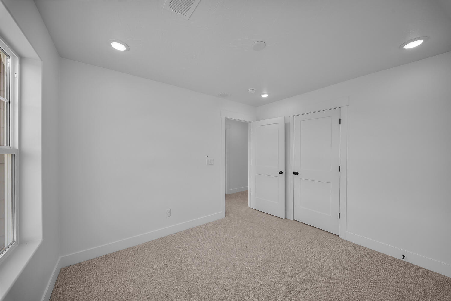 LEGACY AT SAND HOLLOW - Residential