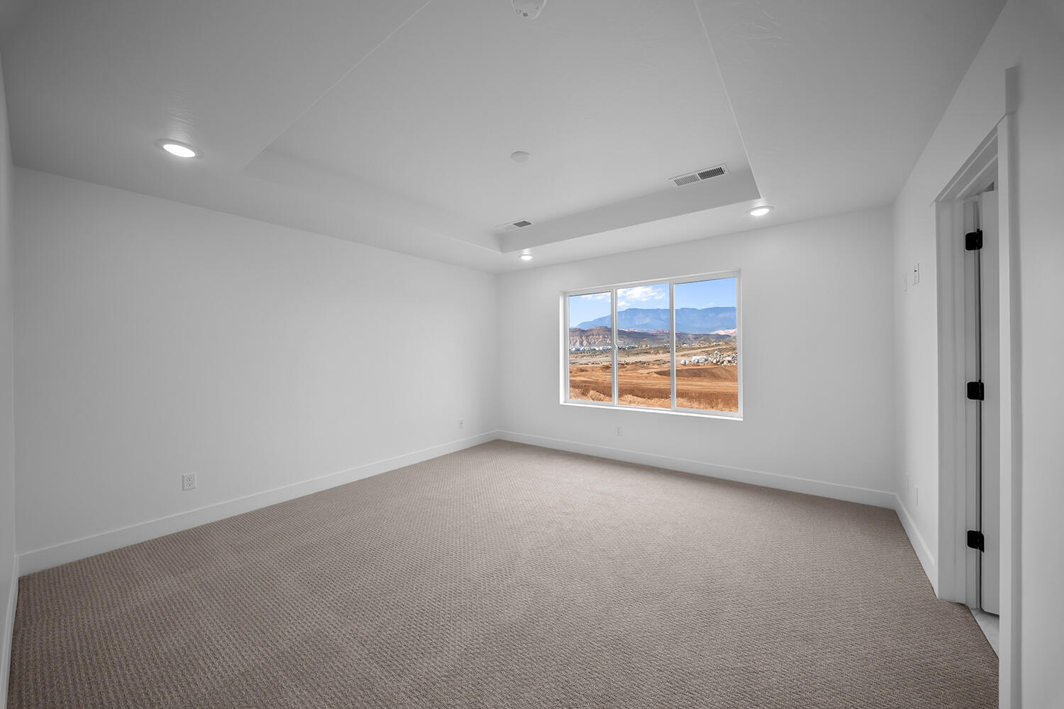 LEGACY AT SAND HOLLOW - Residential