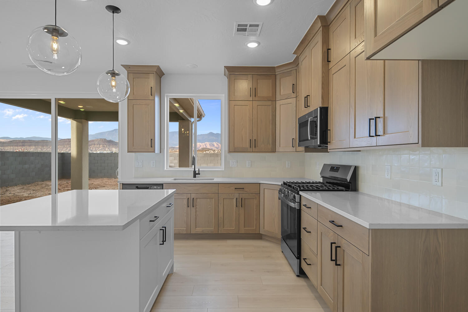 LEGACY AT SAND HOLLOW - Residential