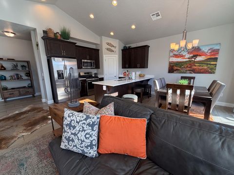 Tiny photo for 1920 E FIESTA LN, Washington, UT 84780 (MLS # 25-267501)