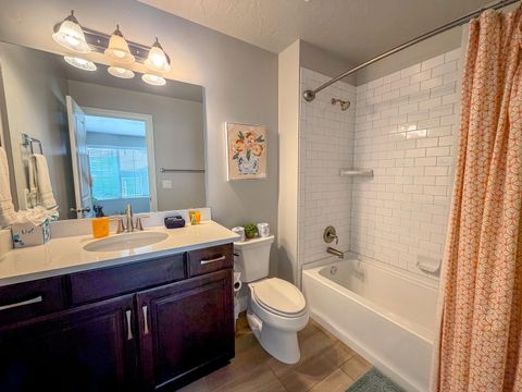 Tiny photo for 1920 E FIESTA LN, Washington, UT 84780 (MLS # 25-267501)