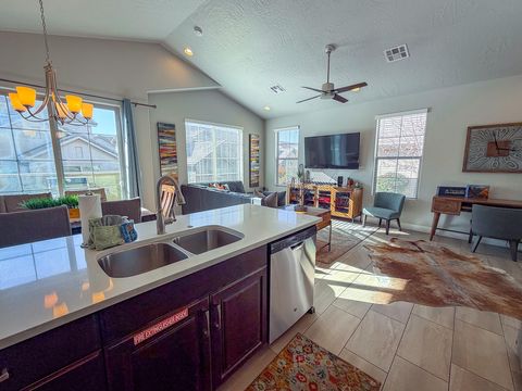 Tiny photo for 1920 E FIESTA LN, Washington, UT 84780 (MLS # 25-267501)