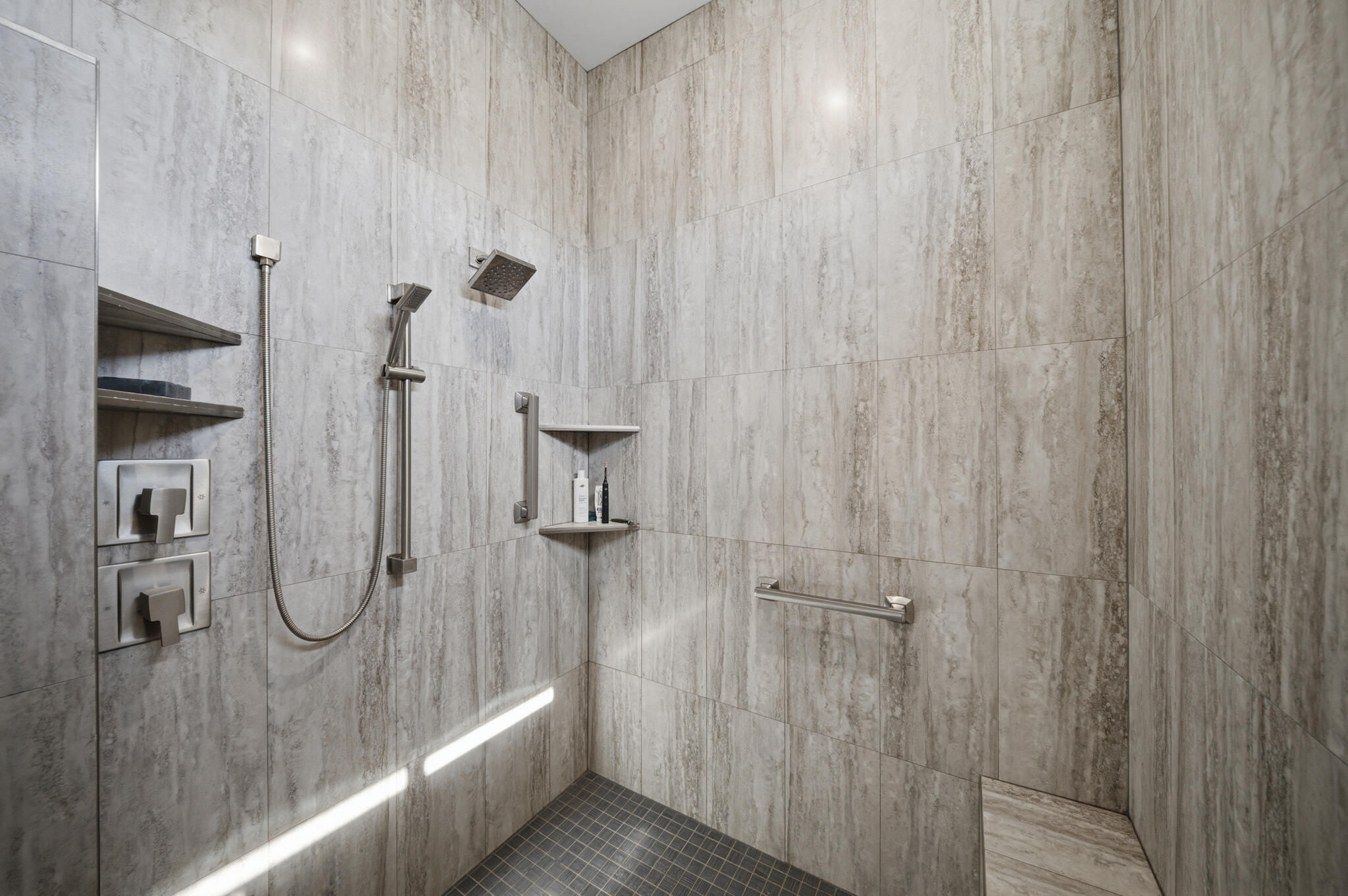 ESTATES AT GREEN SPRING - Residential