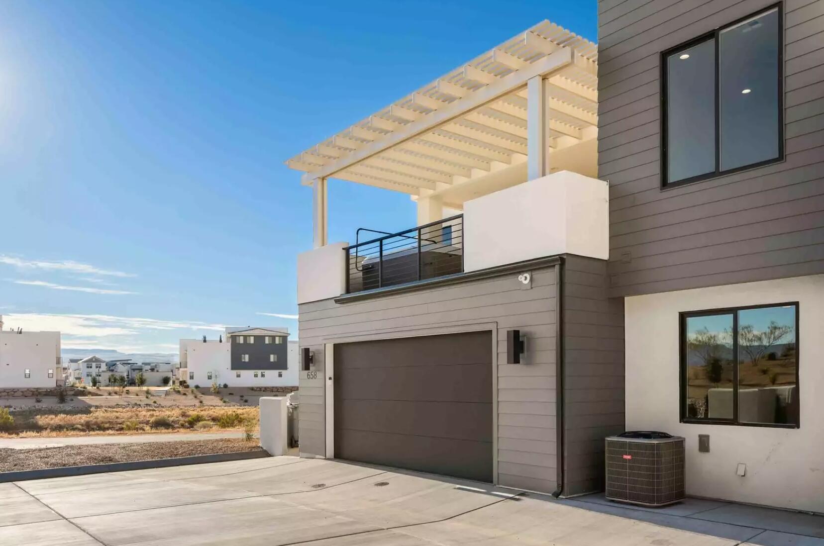 ATKINVILLE TOWNHOMES AT DESERT COLOR - Residential