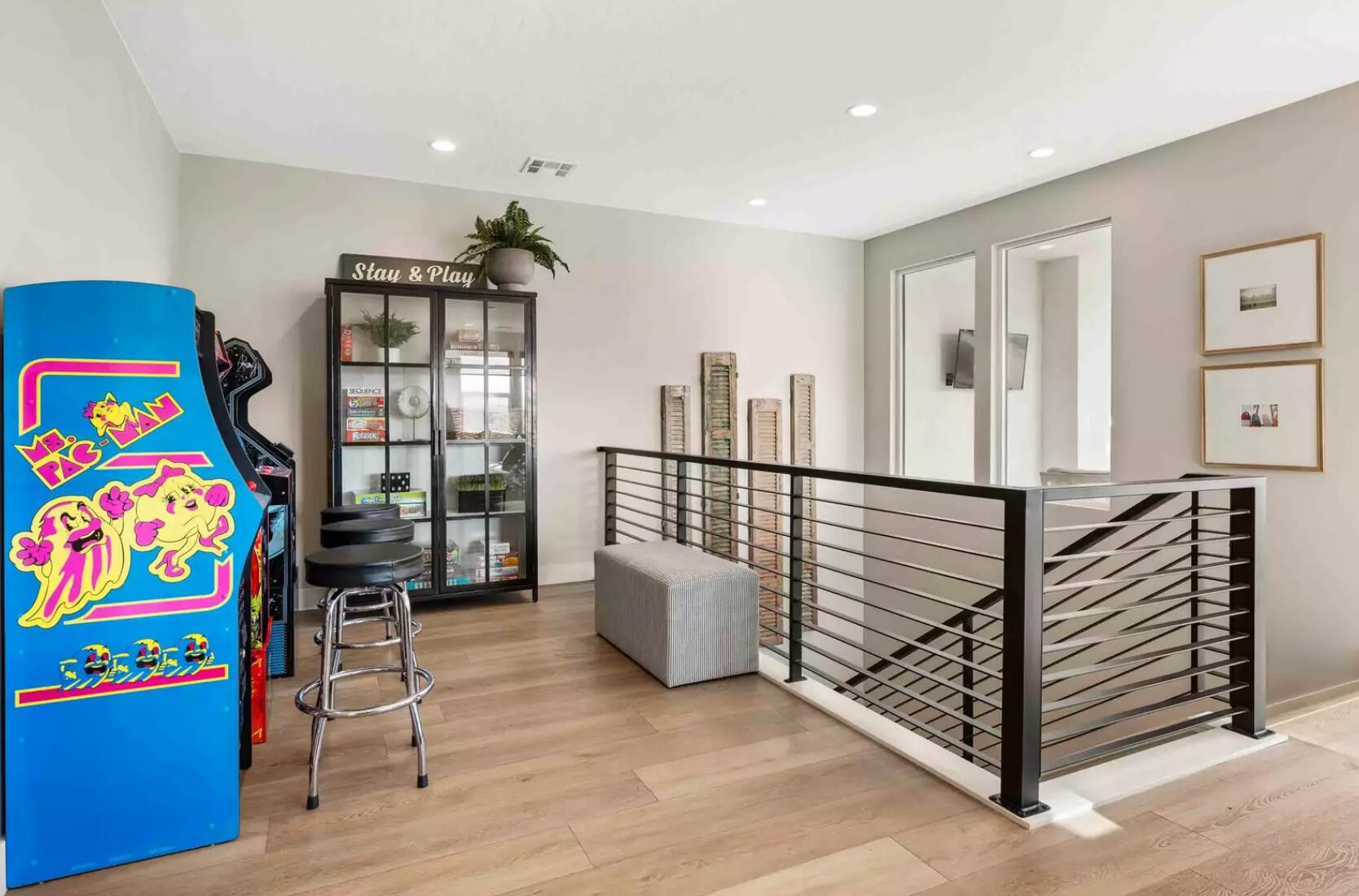 ATKINVILLE TOWNHOMES AT DESERT COLOR - Residential