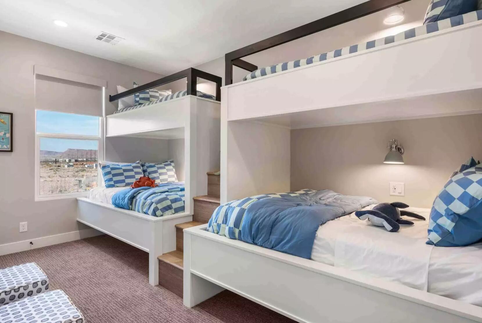 ATKINVILLE TOWNHOMES AT DESERT COLOR - Residential