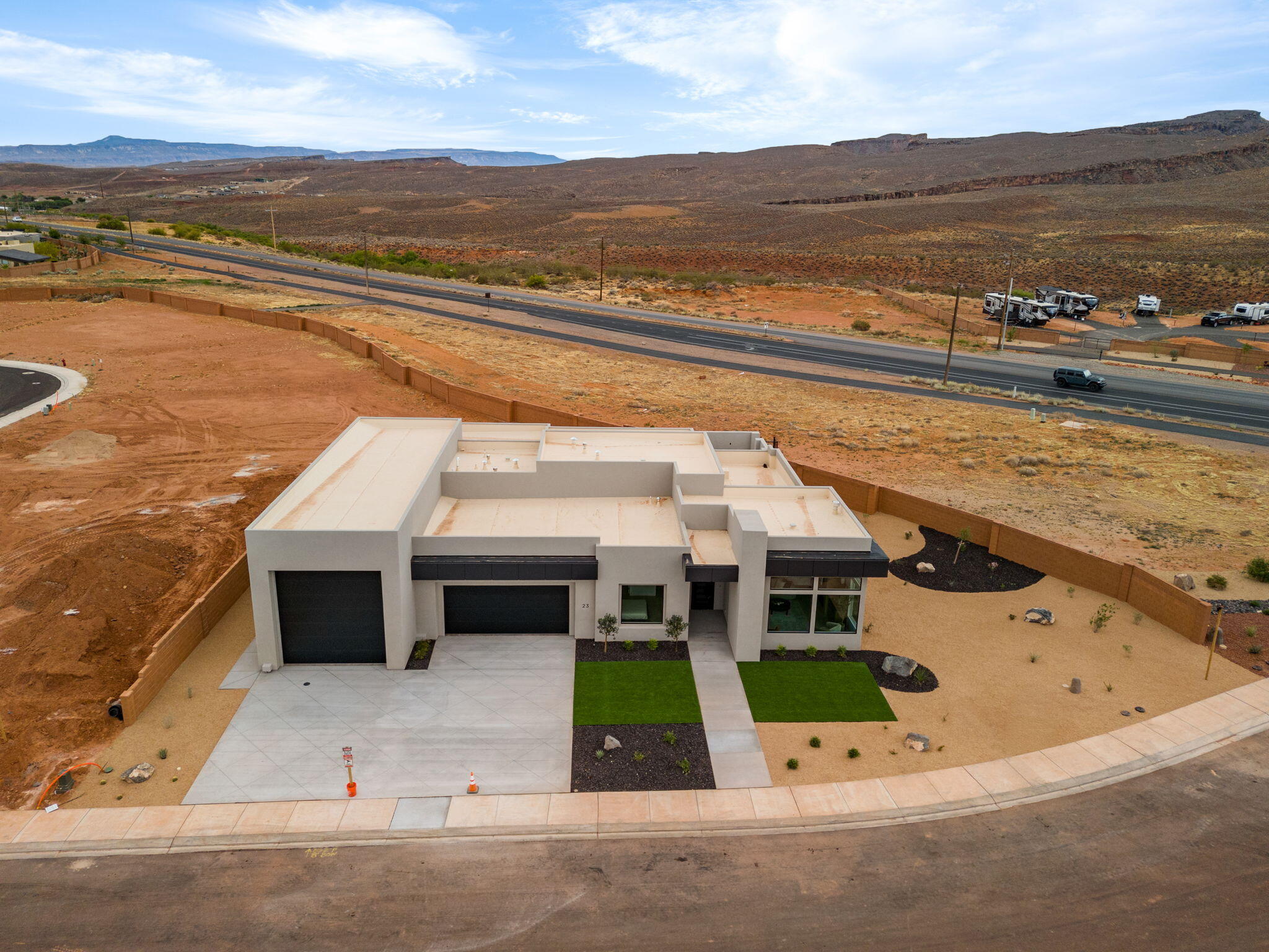 BLACK STONE - Residential