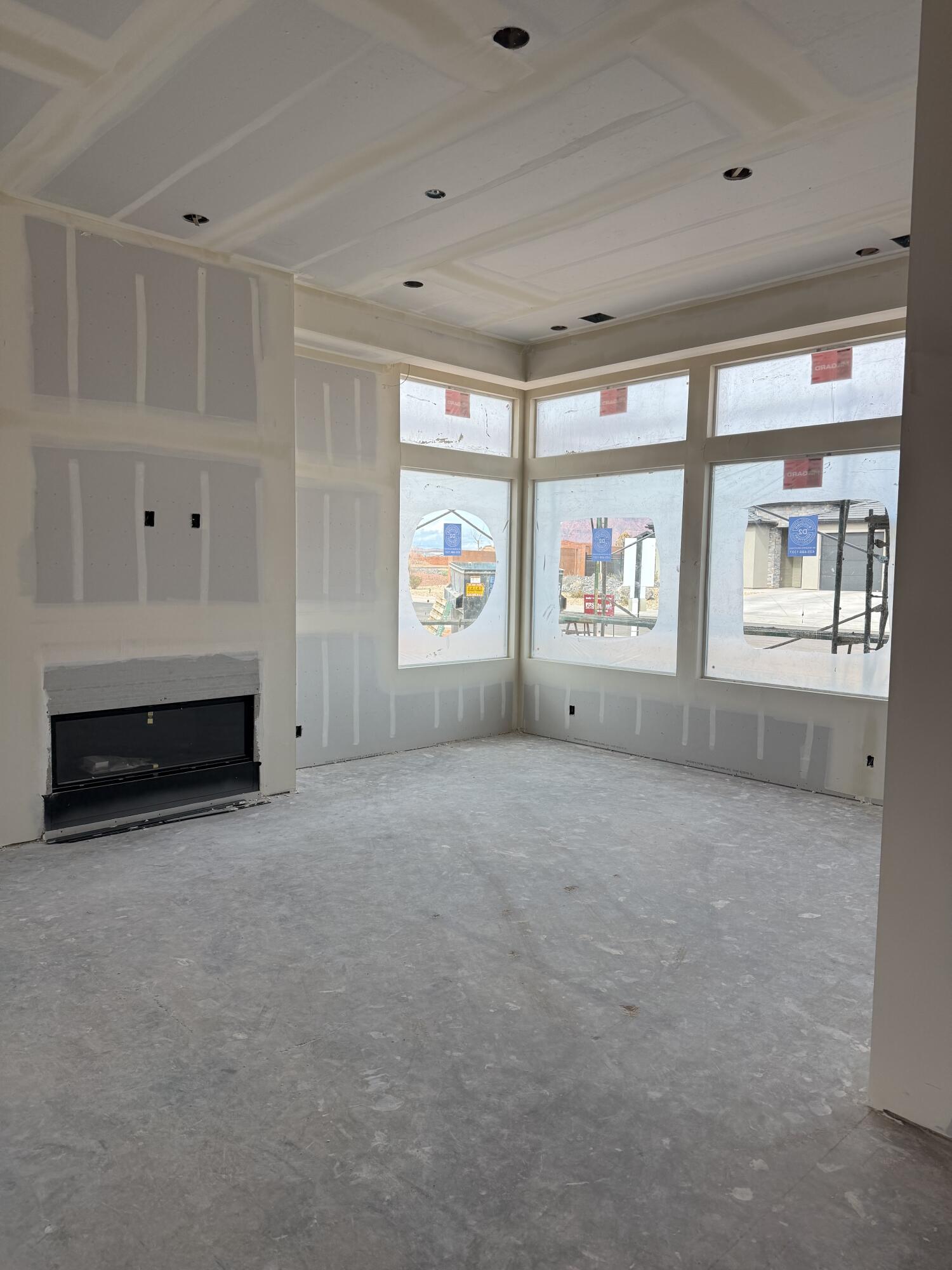 BLACK STONE - Residential