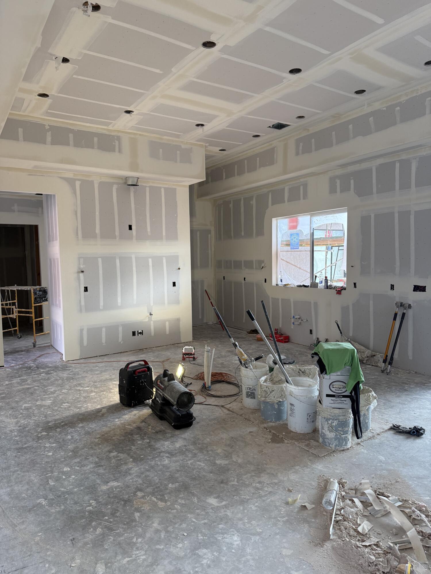 BLACK STONE - Residential