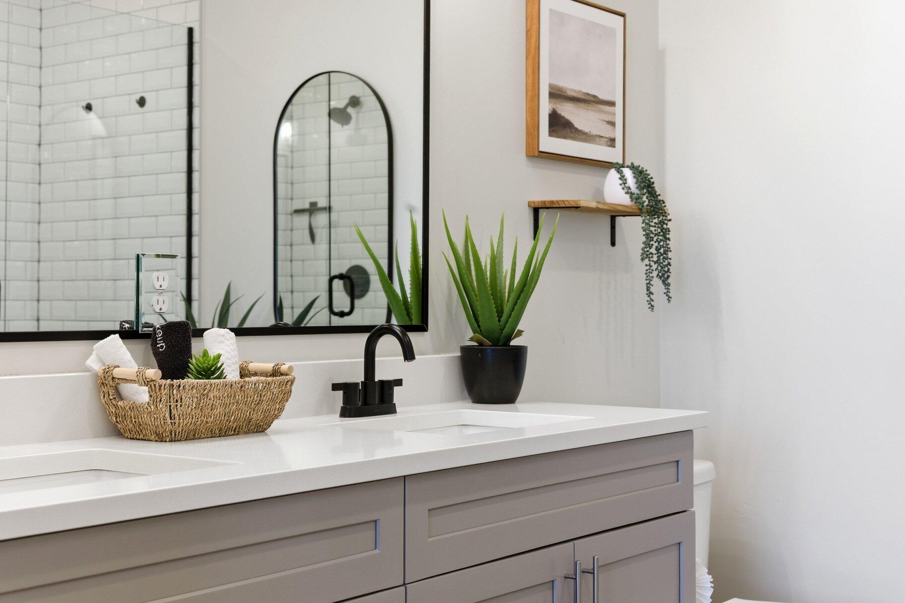 COVE CONDO'S - Residential