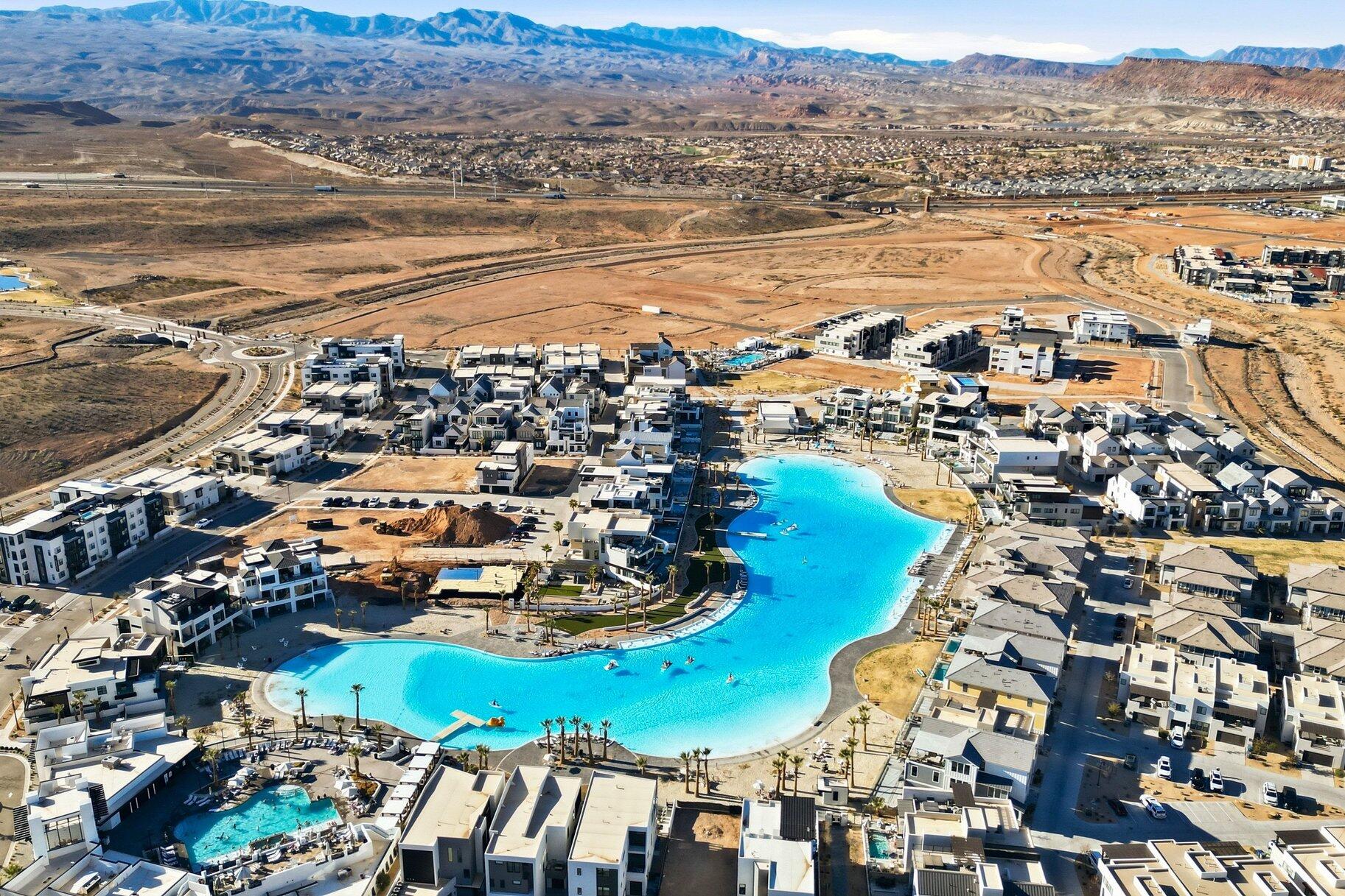 COVE CONDO'S - Residential