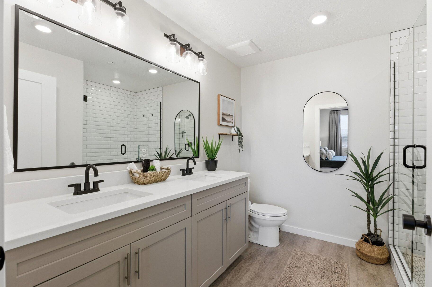 COVE CONDO'S - Residential