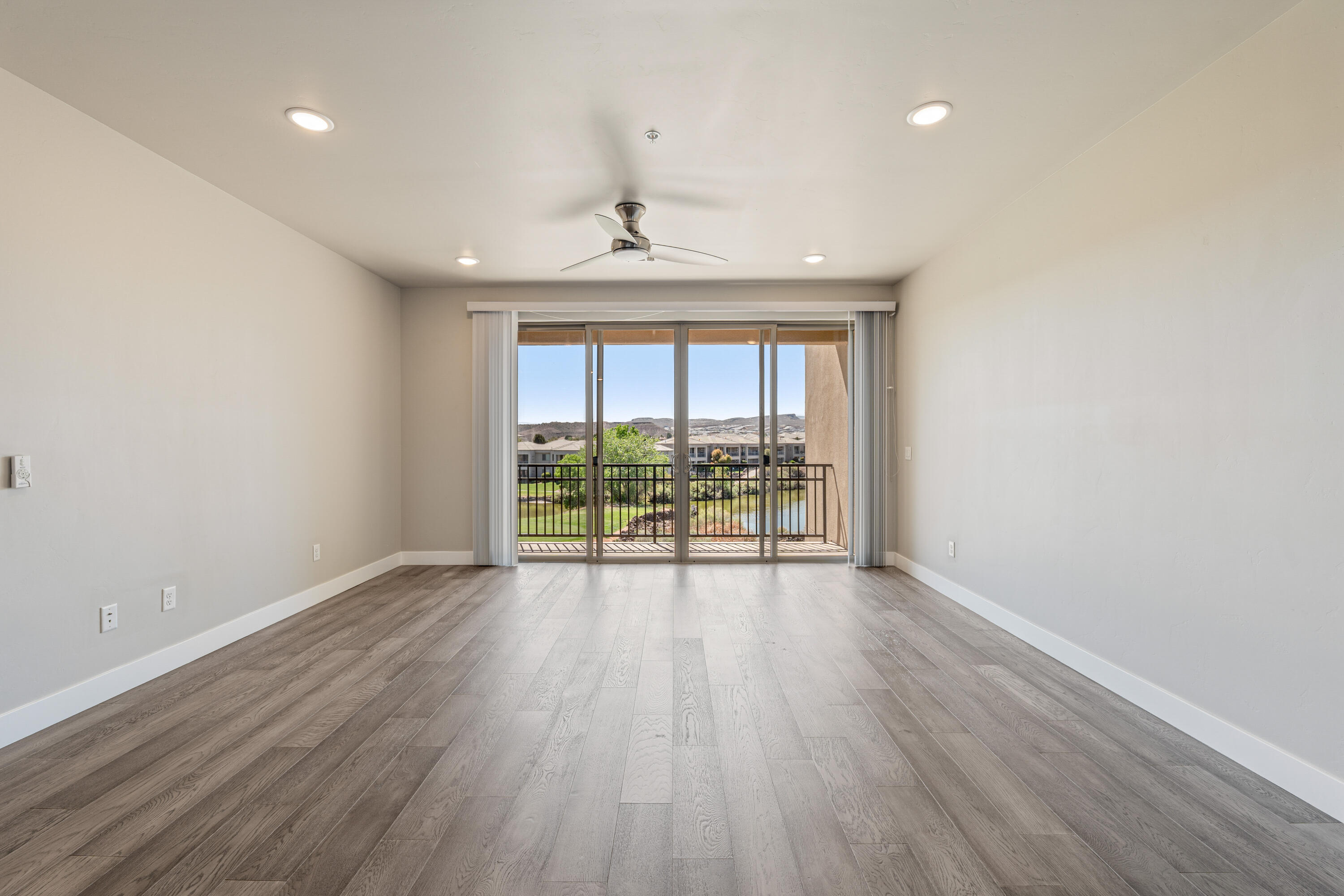 SIENNA PARK CONDOS - Residential