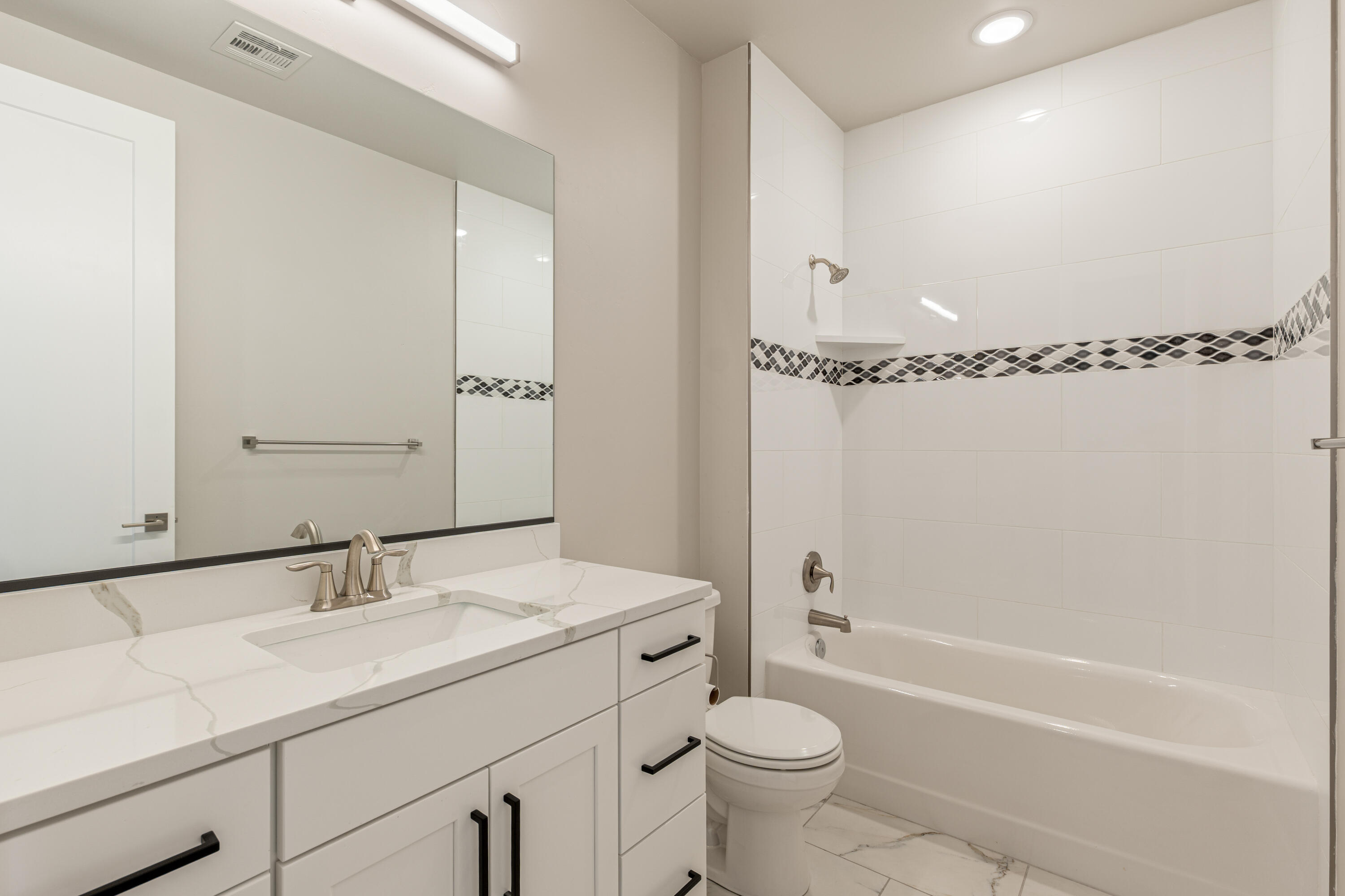 SIENNA PARK CONDOS - Residential