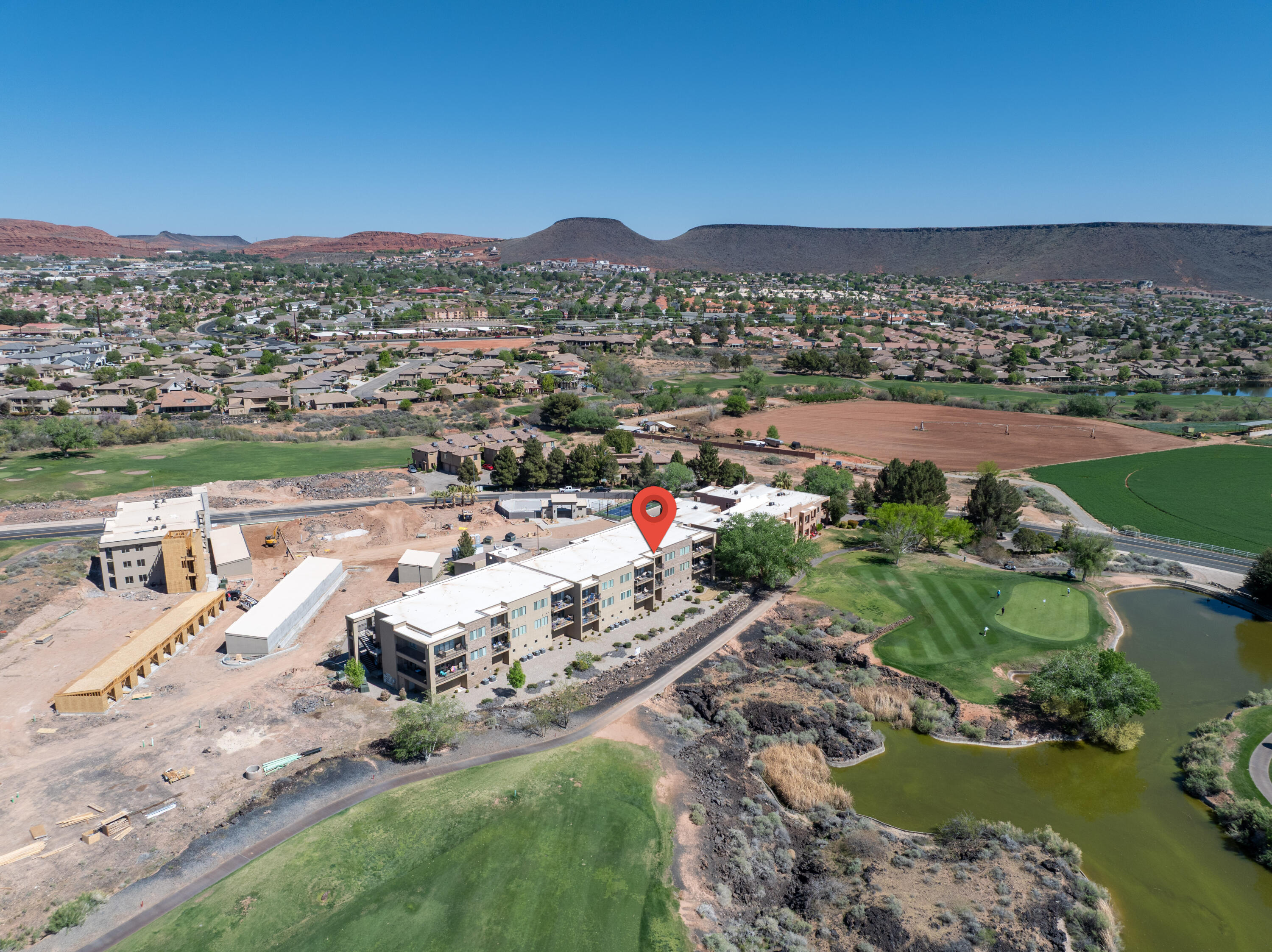 SIENNA PARK CONDOS - Residential