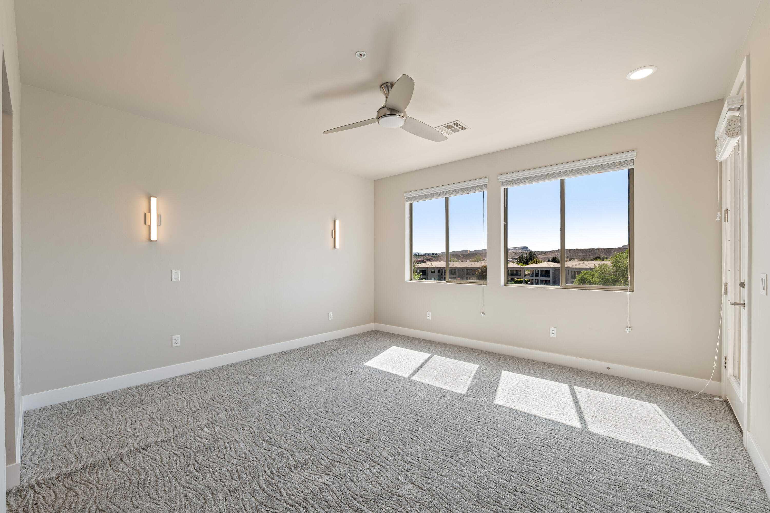 SIENNA PARK CONDOS - Residential