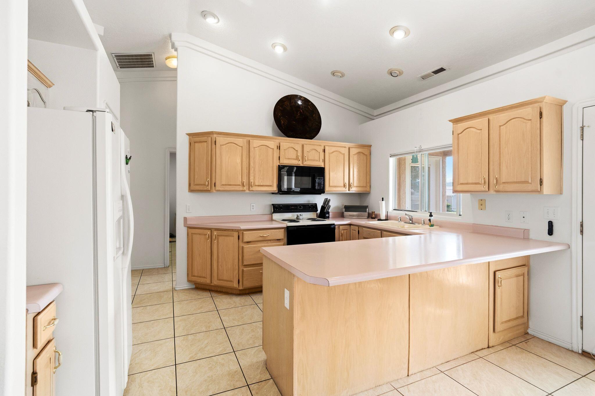WEST SPRINGS TOWNHOMES - Residential