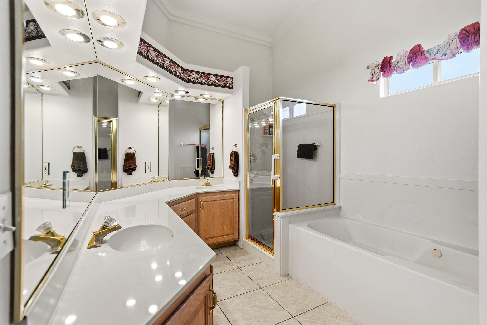 WEST SPRINGS TOWNHOMES - Residential