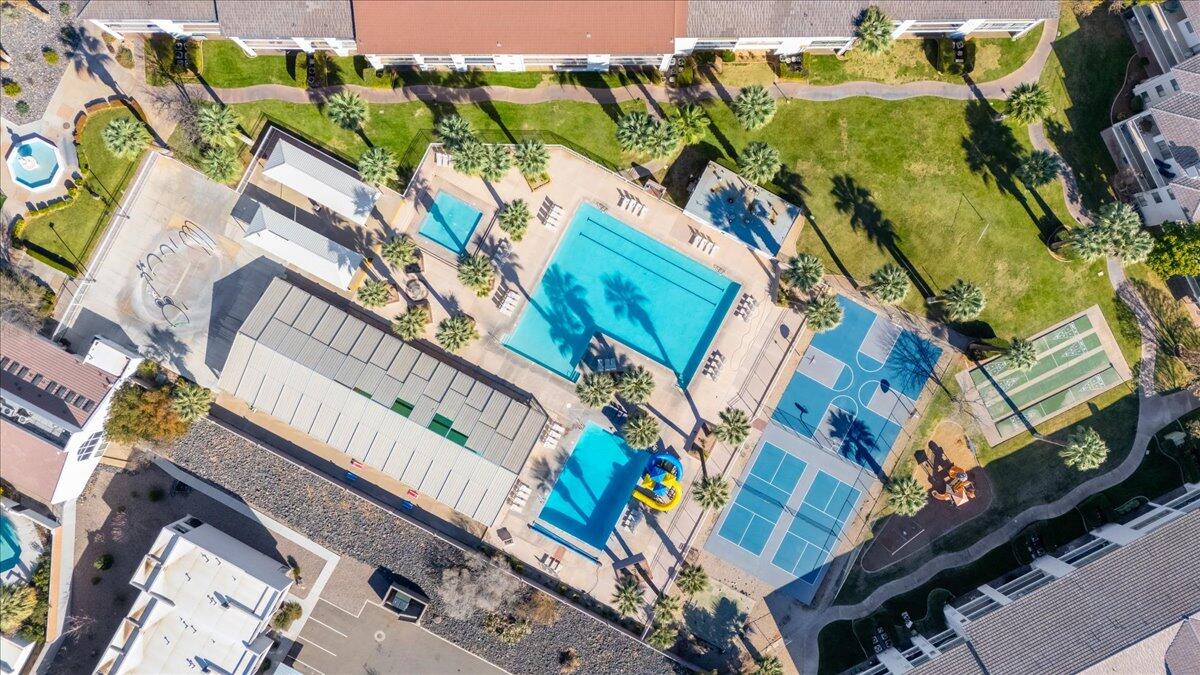 LAS PALMAS RESORT CONDOS - Residential