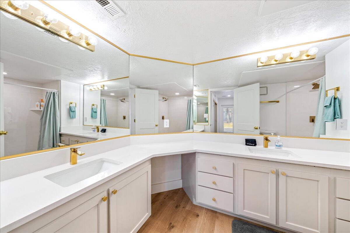 LAS PALMAS RESORT CONDOS - Residential