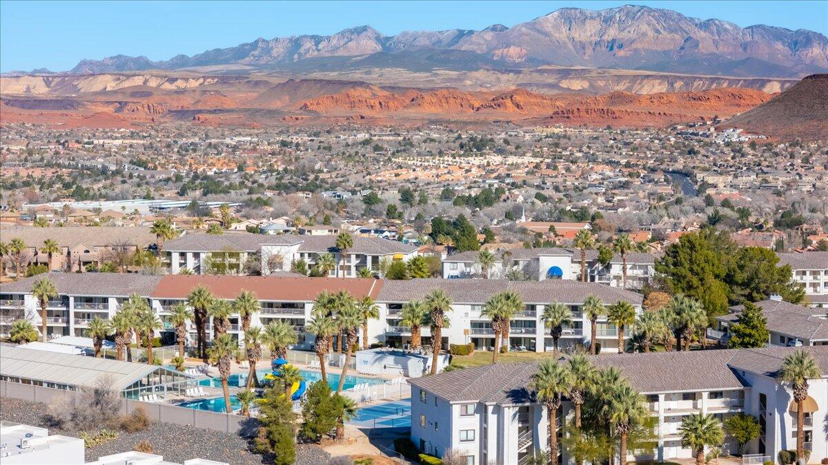 LAS PALMAS RESORT CONDOS - Residential