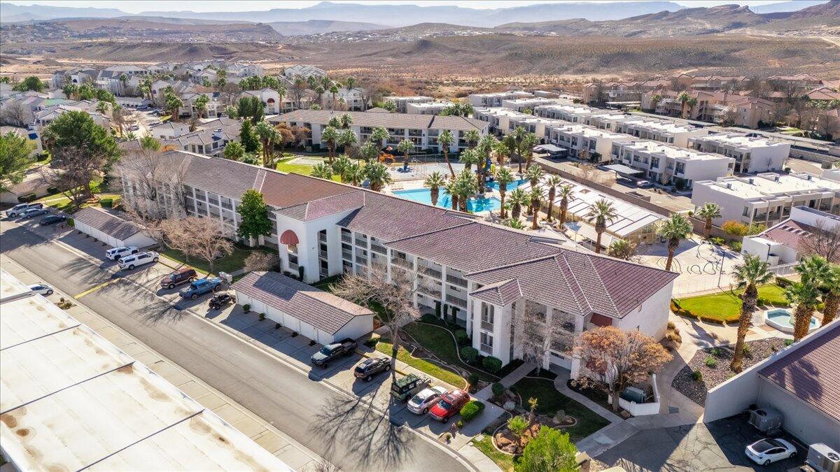 LAS PALMAS RESORT CONDOS - Residential