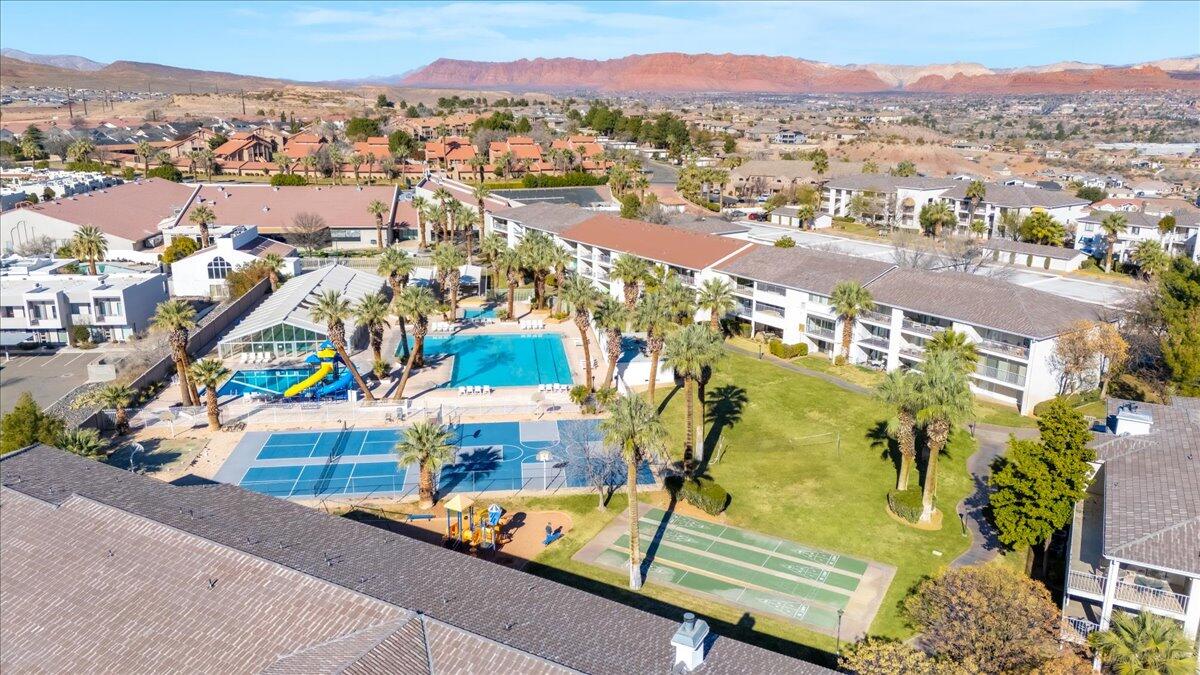 LAS PALMAS RESORT CONDOS - Residential