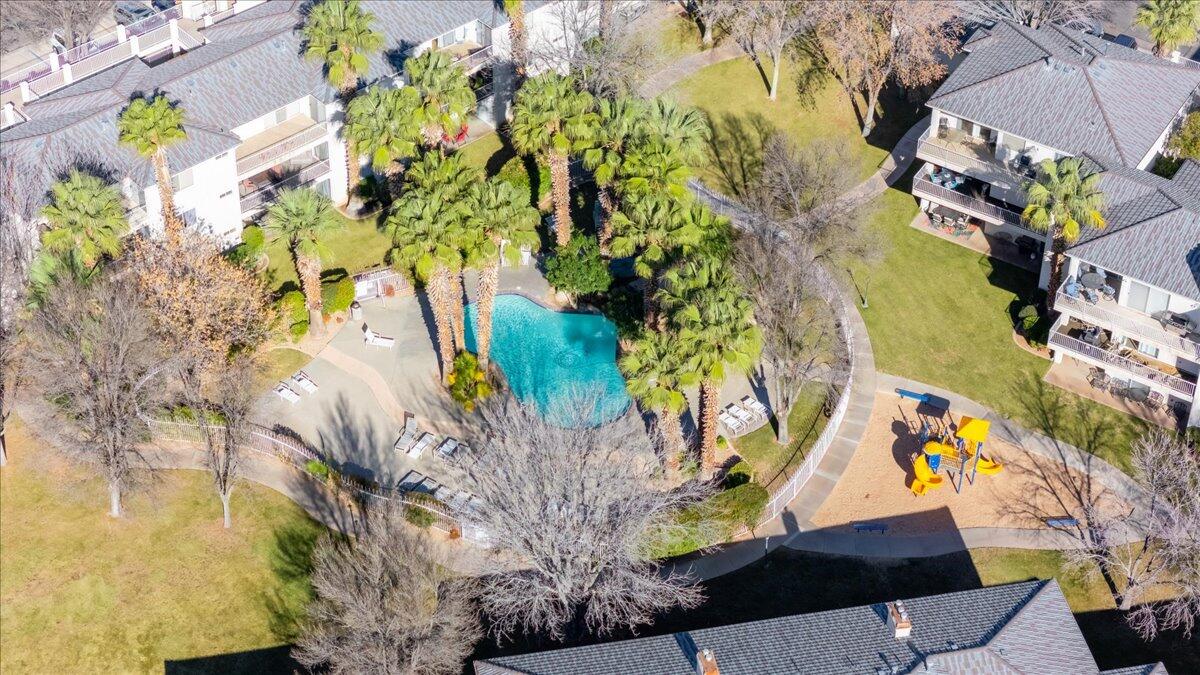 LAS PALMAS RESORT CONDOS - Residential