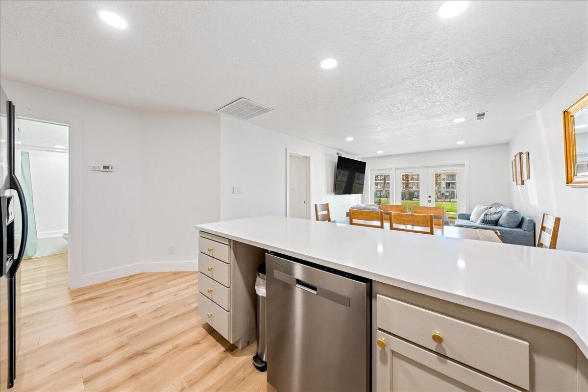 LAS PALMAS RESORT CONDOS - Residential